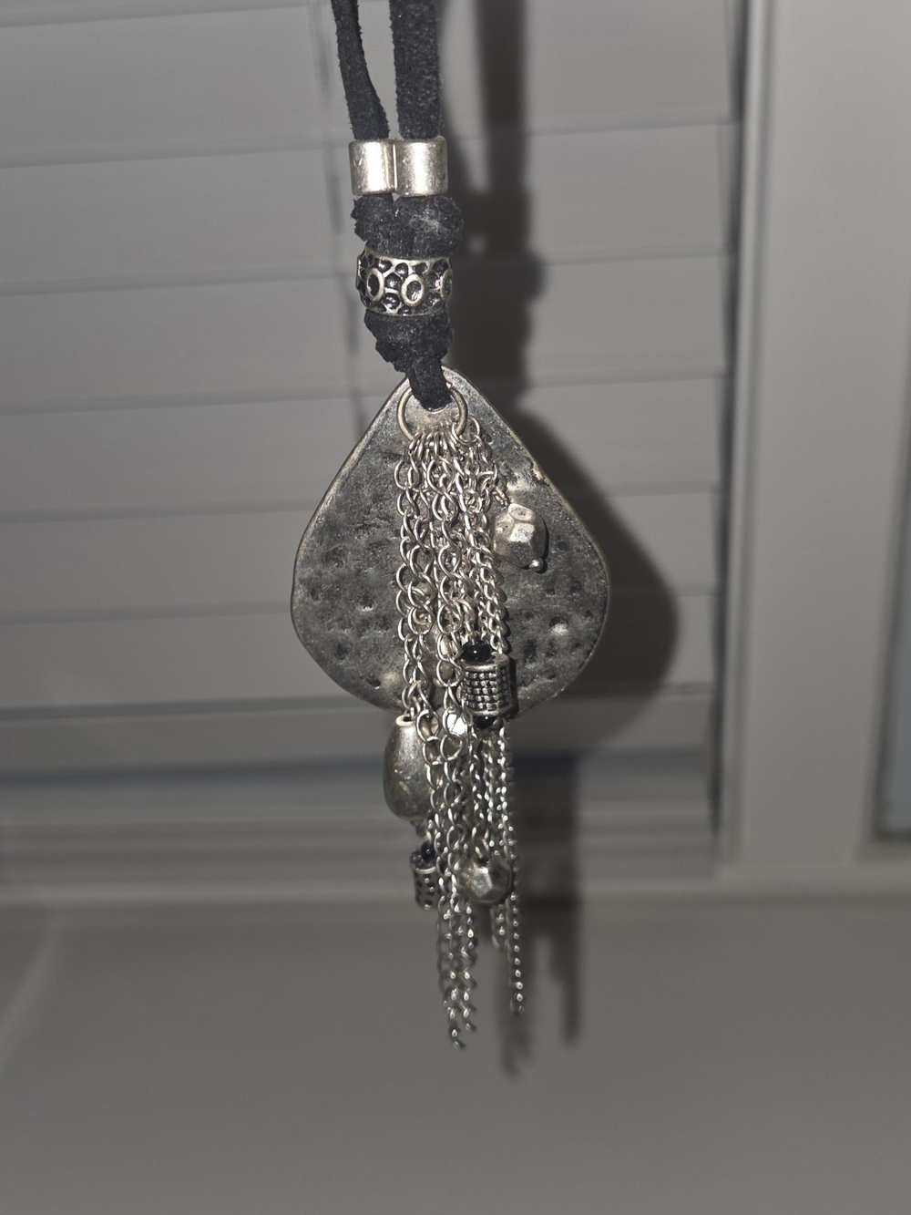 Vintage Premier Designs Silver Tassel Teardrop Pendant Necklace - Picture 2 of 3